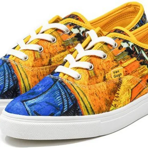 Women's Low Top Platform Lace Up Fashion Sneakers - Picture 2 of 9